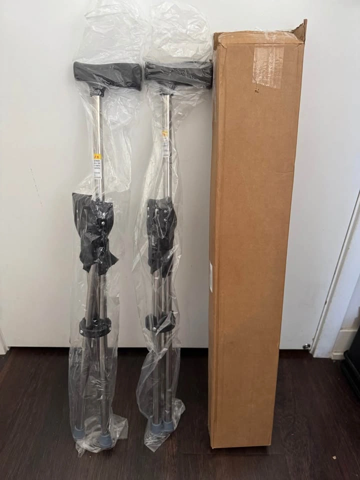 2 Brand New Folding Canes with Seats - photo 2