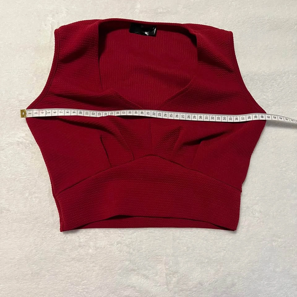 V-neck Sleeveless Tank Crop Top - photo 4