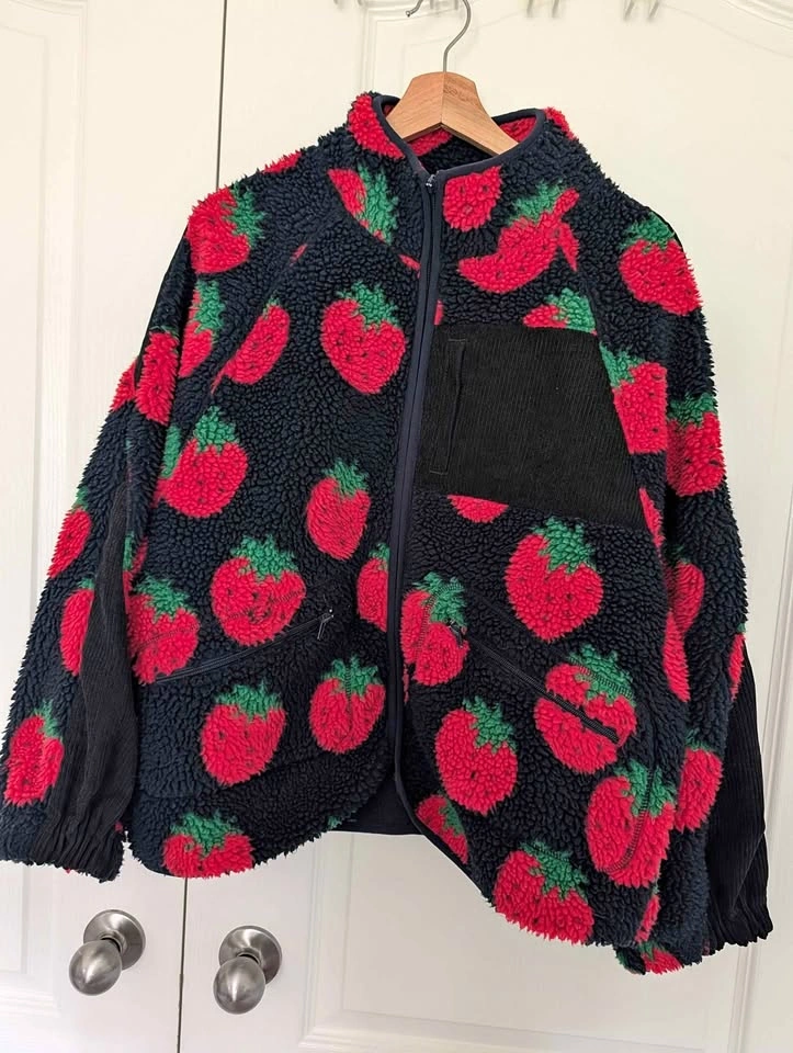 New In Strawberry Fleece Zip-Up Jacket - Size - M
