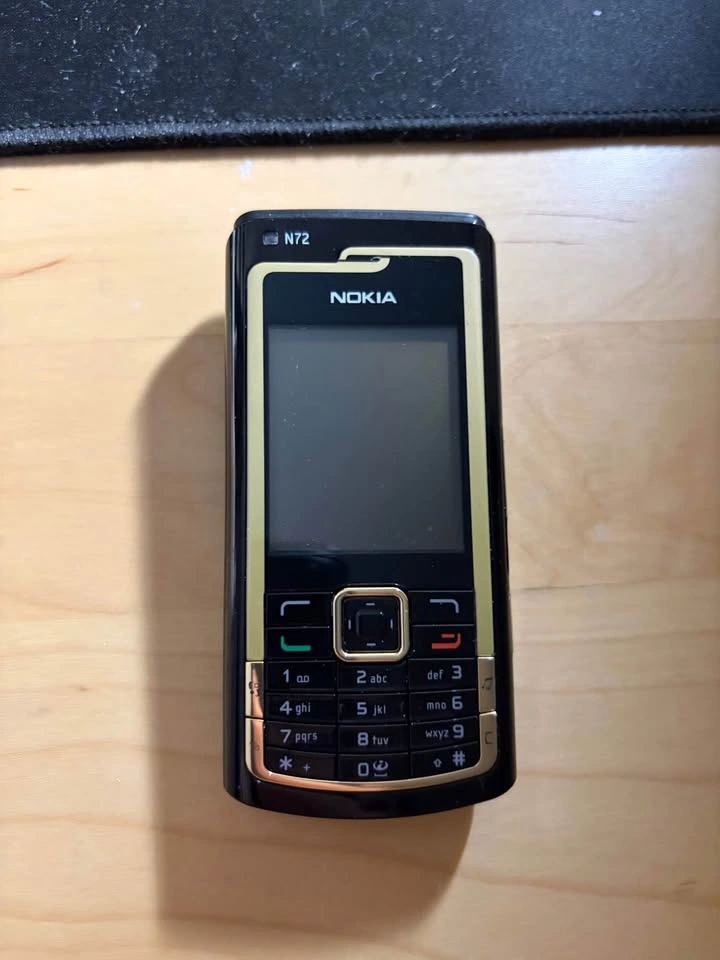 Nokia N72 - Great Condition - photo 2