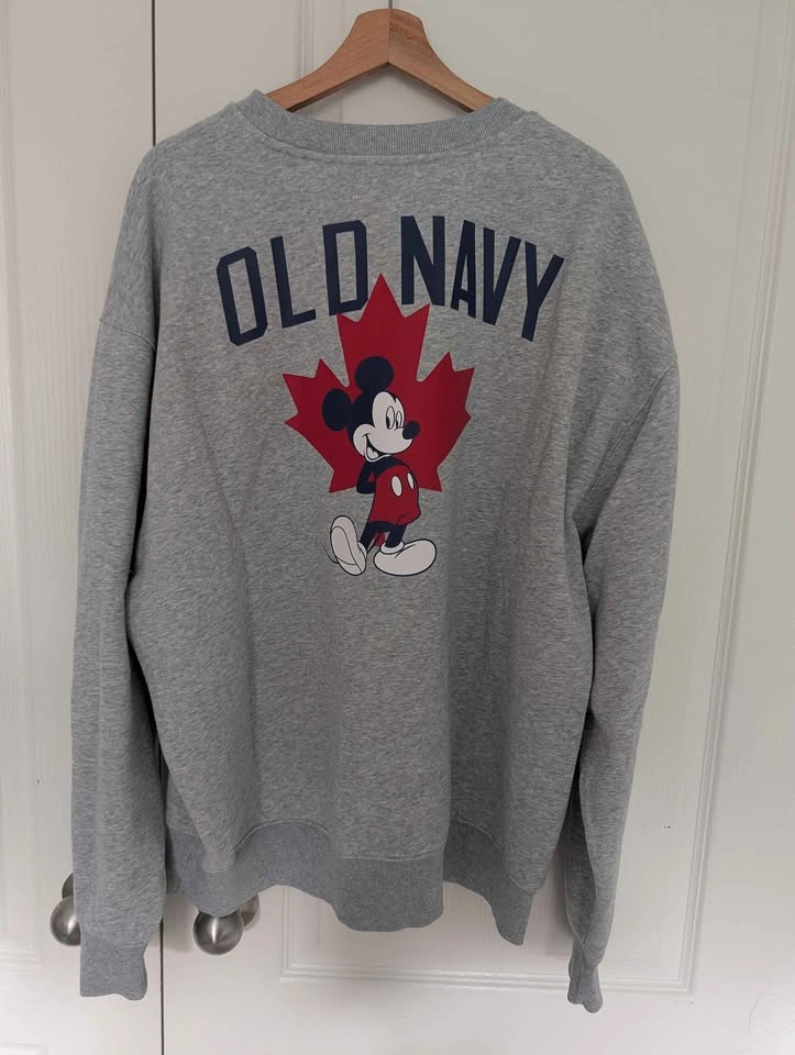 Old Navy x Disney Mickey Mouse Canada Sweatshirt - XXL - photo 2