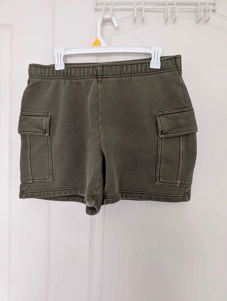 TNA Cozy Fleece Mega Fit Cargo Shorts - Size Large