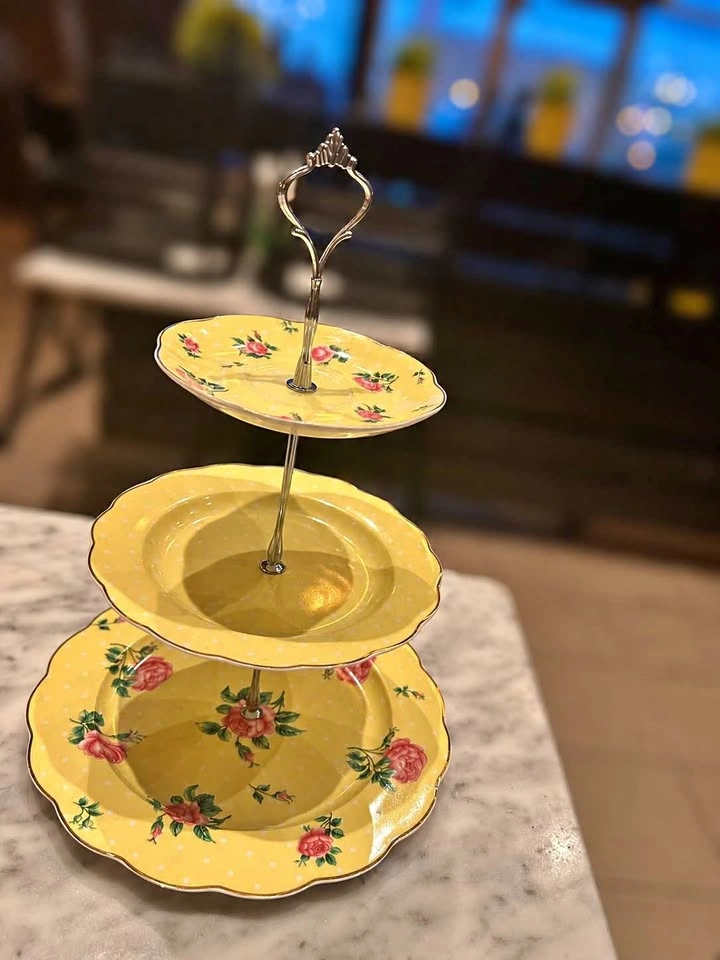 Floral Polka Dot 3-Tier Dessert Stand
