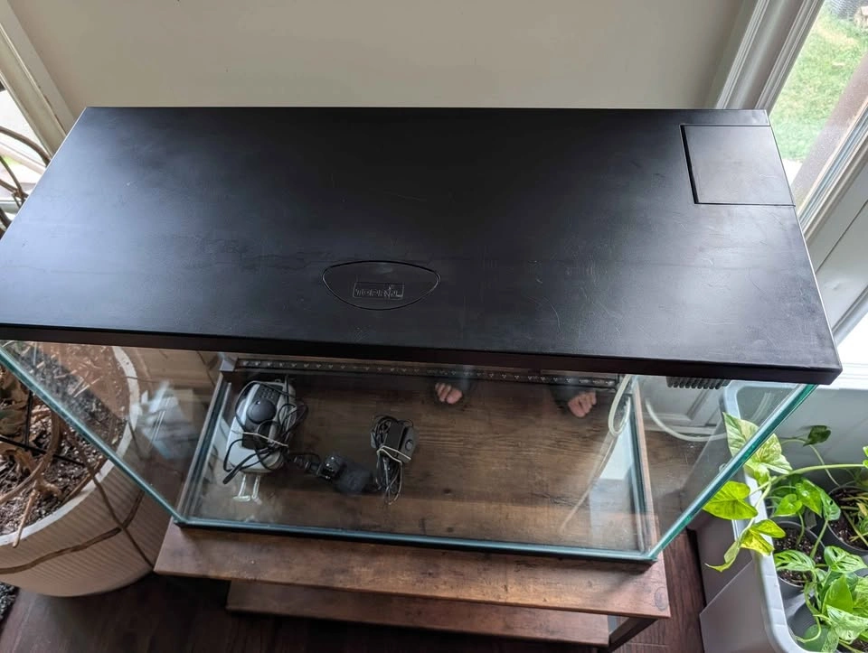 Top Fin 32 Gallon Aquarium (please read description) - photo 2