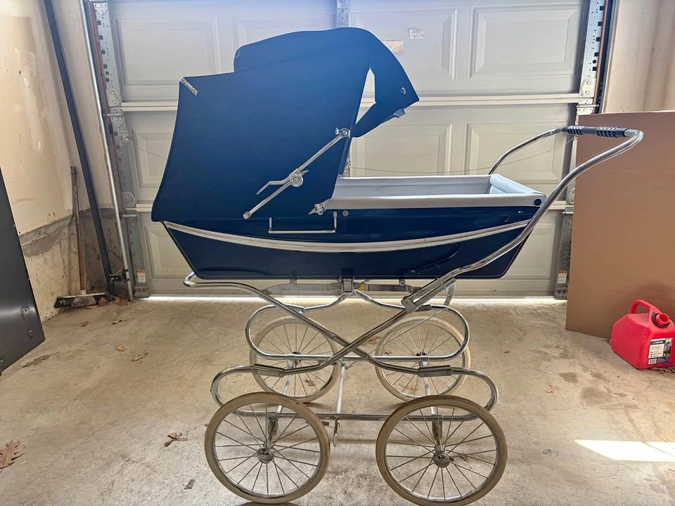 Vintage Silver Cross Pram – Classic English Baby Carriage