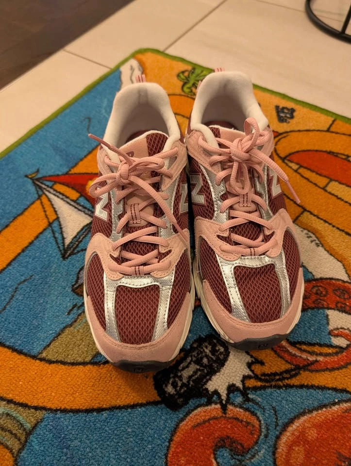 New Balance 530 Sneakers Women's - Size - 9 - photo 2