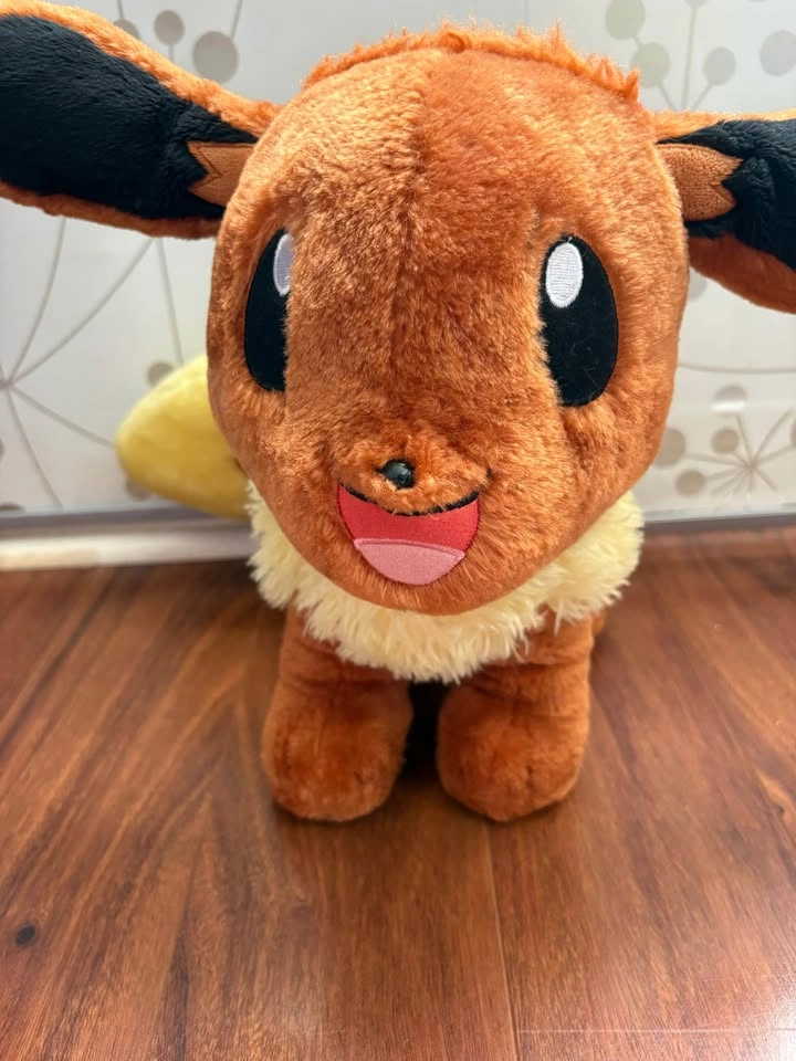 Build a Bear Pokémon Eevee Plush - photo 2