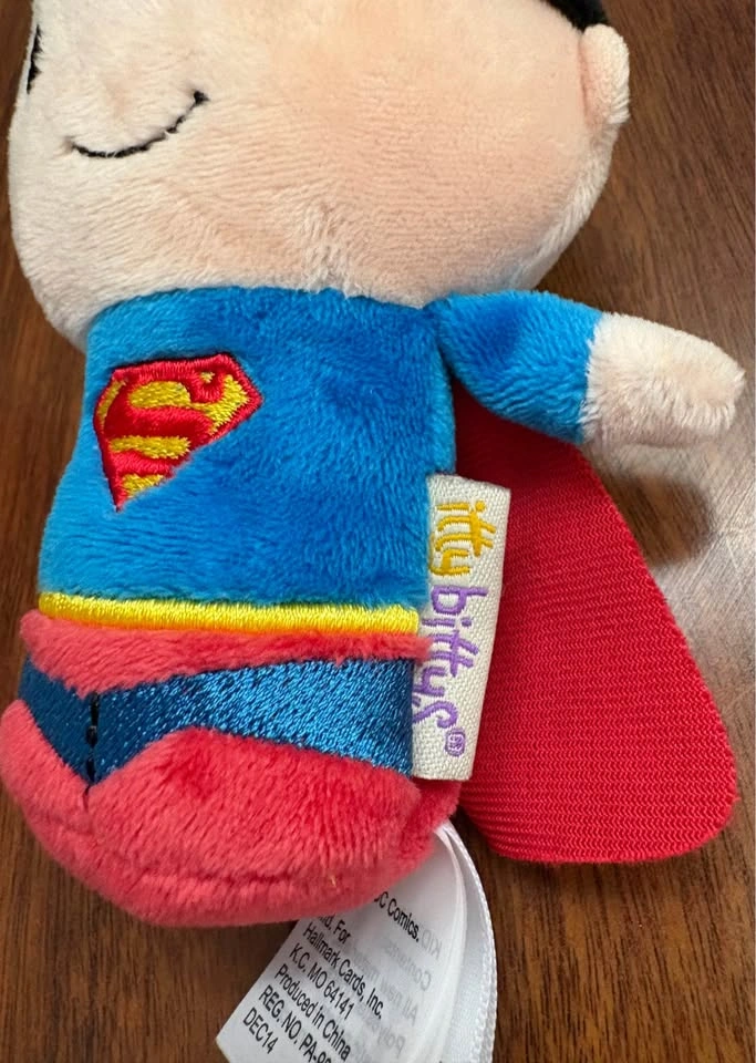 Hallmark itty bittys Superman Plush - photo 4