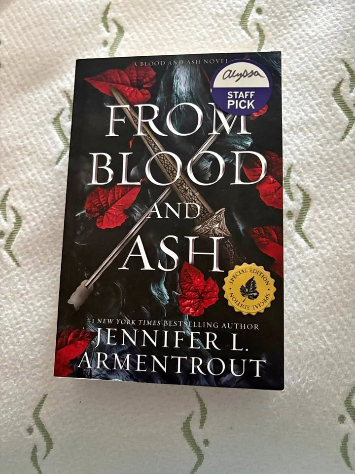 From Blood and Ash by Jennifer L. Armentrout