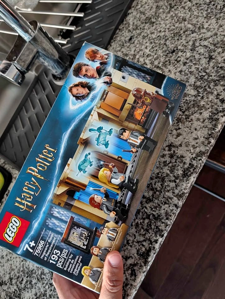 LEGO Harry Potter Hogwarts Room of Requirement - 75966