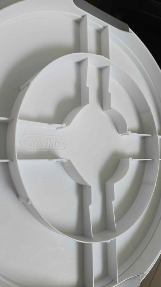Sterilite Cake Server - photo 3
