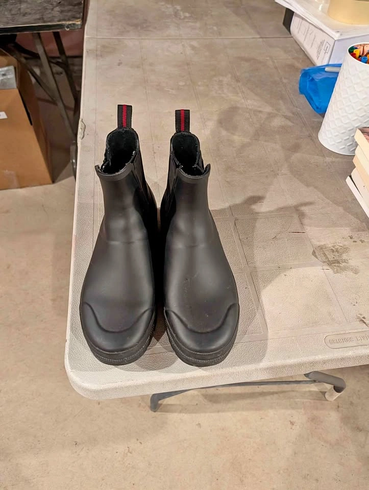 Tretorn Black Rubber Rain Boots - Size 9