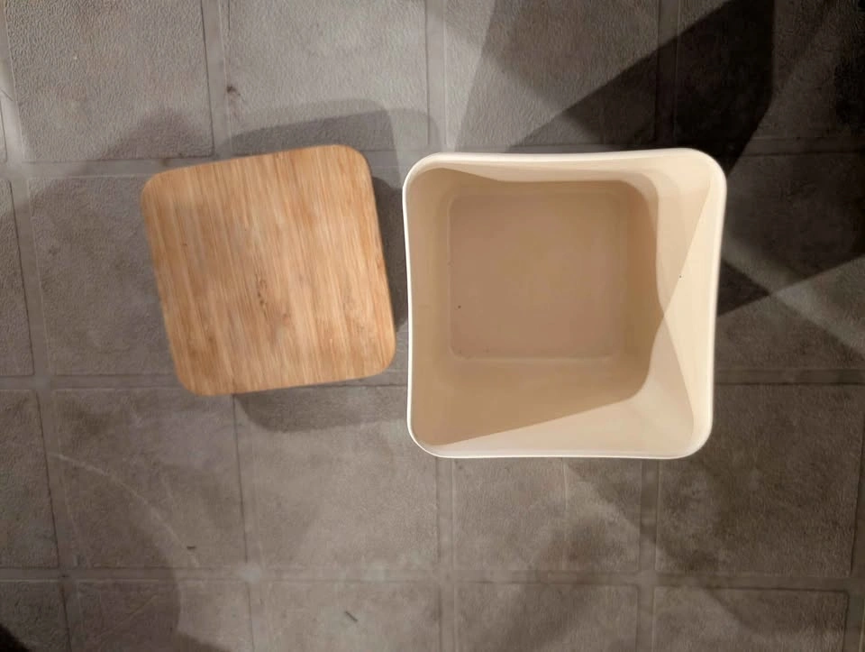 Leaf Pattern Storage Canister with Bamboo Lid - photo 2