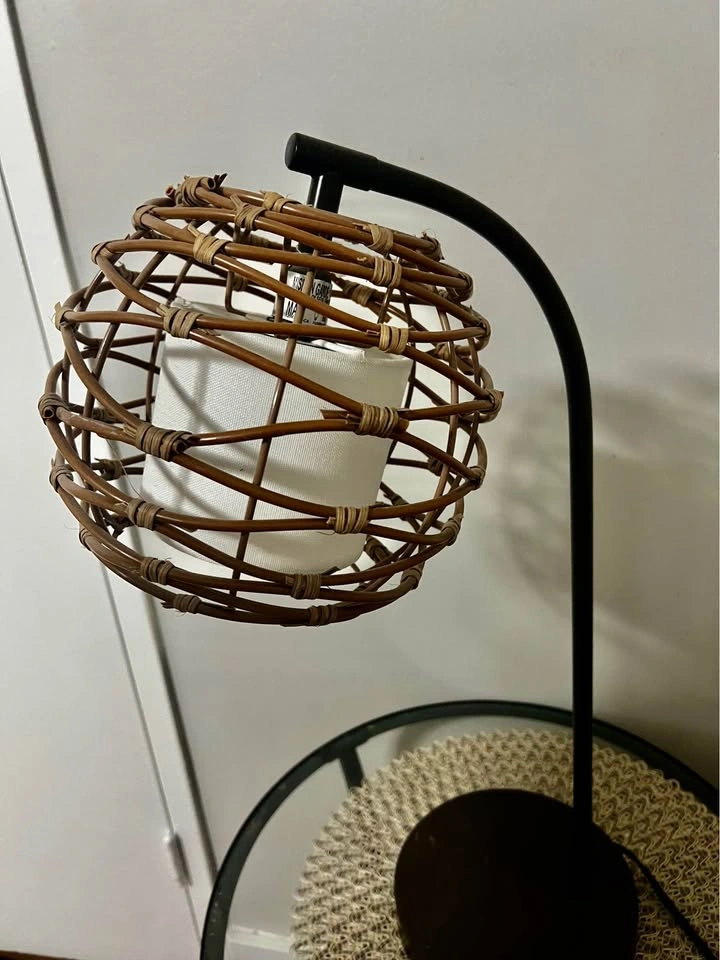 Side Table and Lamp with bulb - photo 2