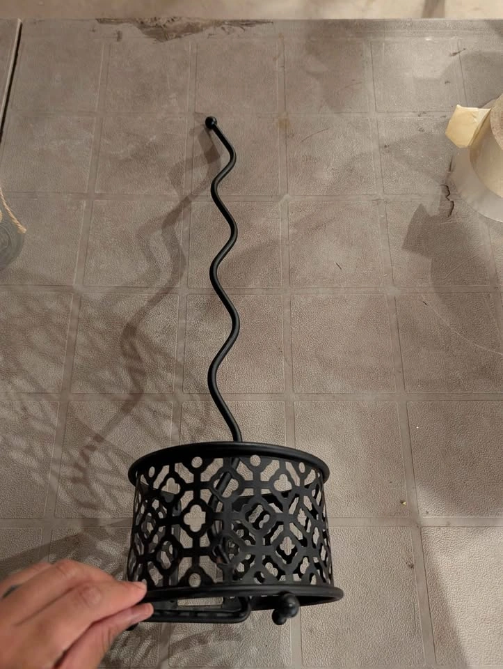 Black Metal Toilet Paper Holder - photo 2