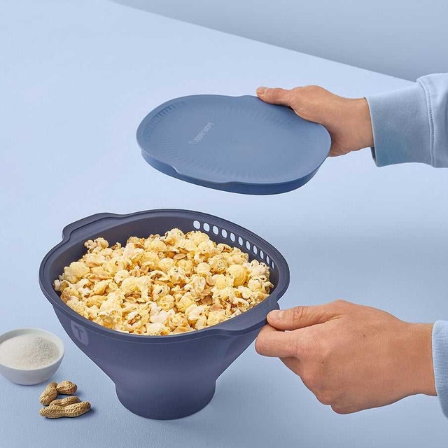 Brand New Tupperware® WOW Pop Microwave Popcorn Maker