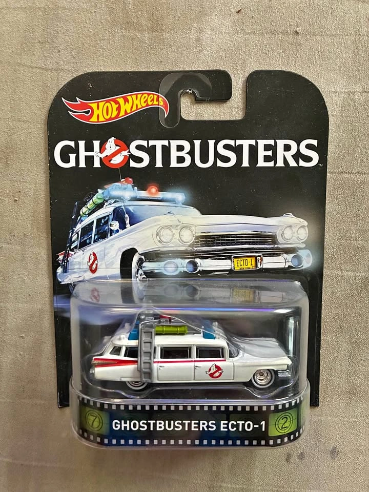 Hot Wheels Retro Entertainment Series Ghostbusters ECTO-1