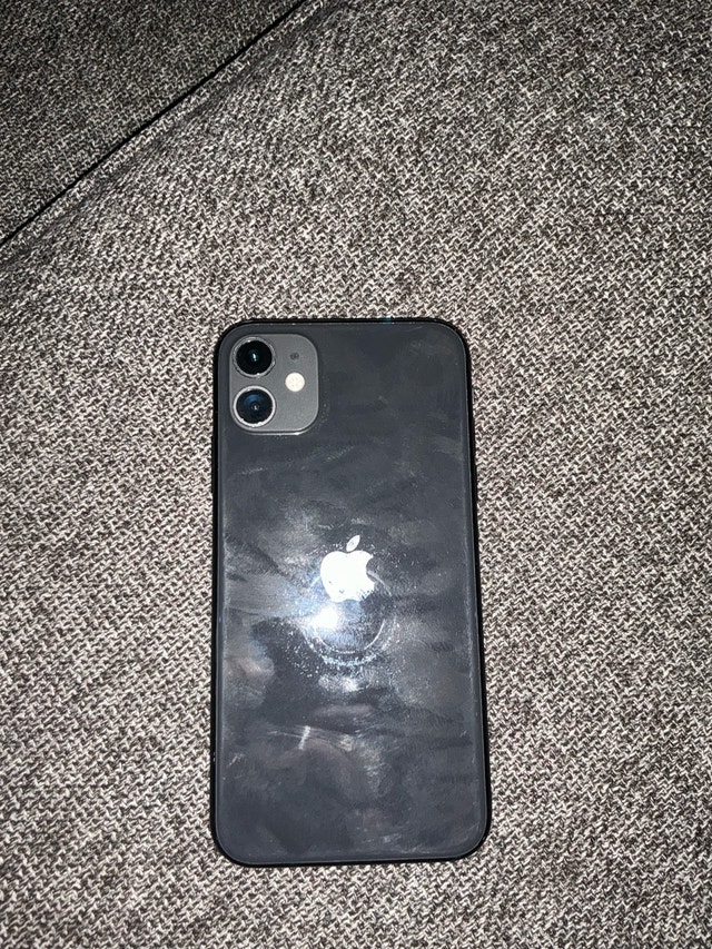 iphone 11 - photo 2