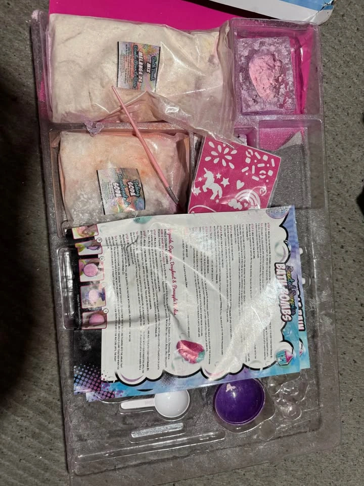 Pop Fizz Scented Surprise Bath Bomb Kit - photo 2