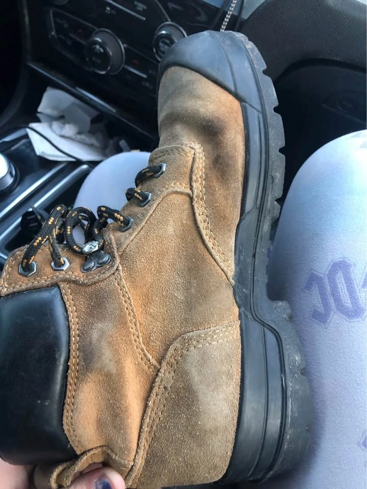 Size 8 workload steel toe boots - photo 2