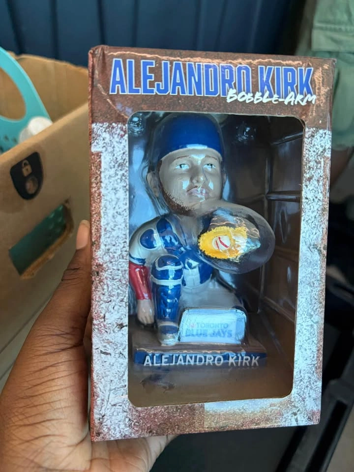 Toronto Blue Jays Alejandro Kirk Bobble-Arm - photo 3