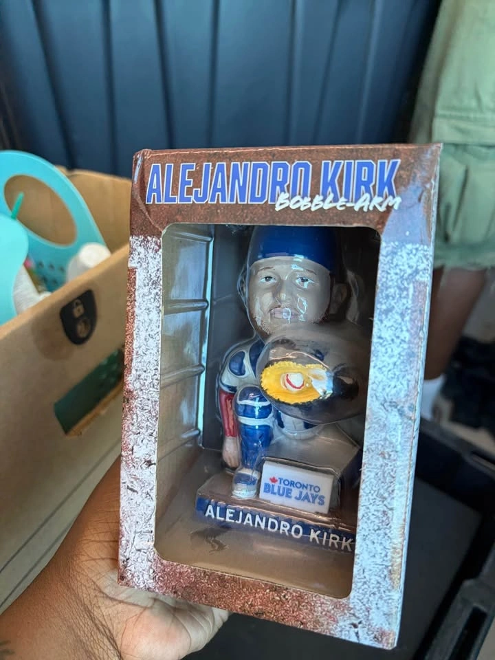 Toronto Blue Jays Alejandro Kirk Bobble-Arm - photo 5