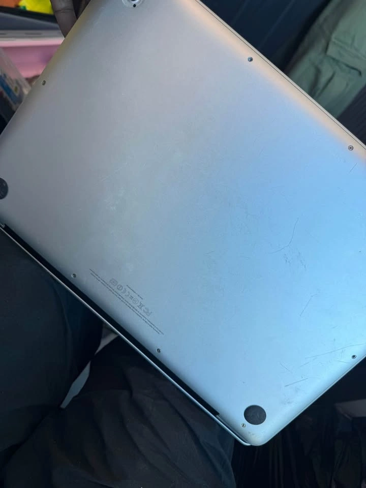 Apple MacBook Pro - photo 4