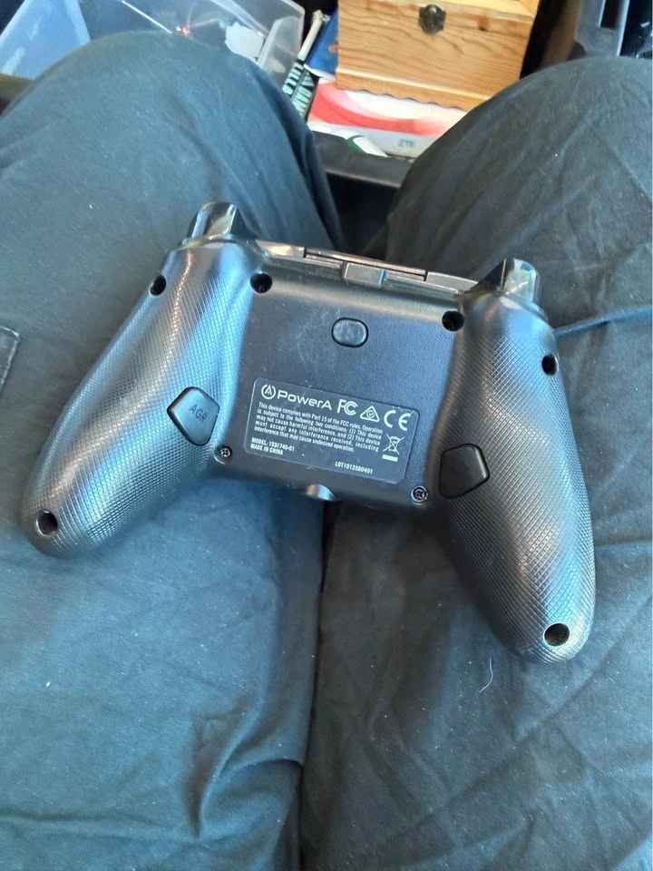 Microsoft Xbox One and PowerA Wireless Controllers - photo 4