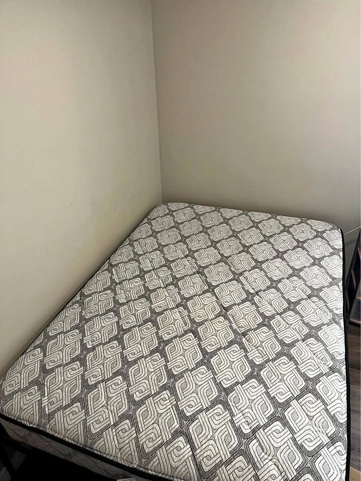 Sealy Mattress Double/Full Bed with Frame