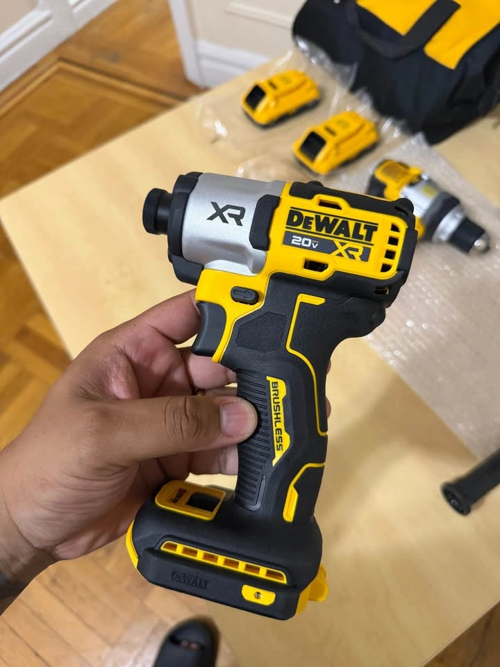 DeWalt 20V MAX XR Brushless 3-Speed Impact Driver (DCF845) - photo 2