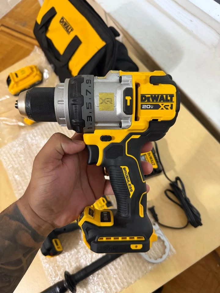 DEWALT DCD1007 20V MAX XR Brushless Hammer Drill - photo 3