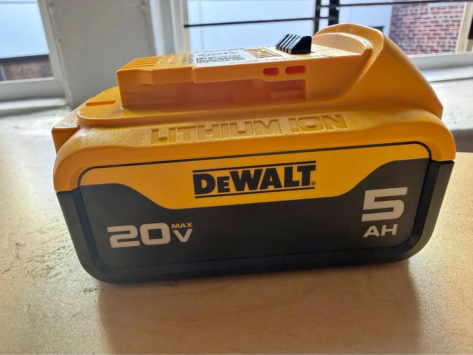 DEWALT 20V MAX Lithium-Ion Battery – Genuine OEM