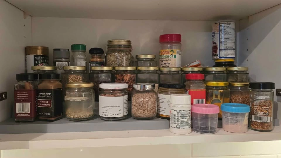 2 Copco & 1 Homesense Non-Skid Shelf Organizers - photo 3