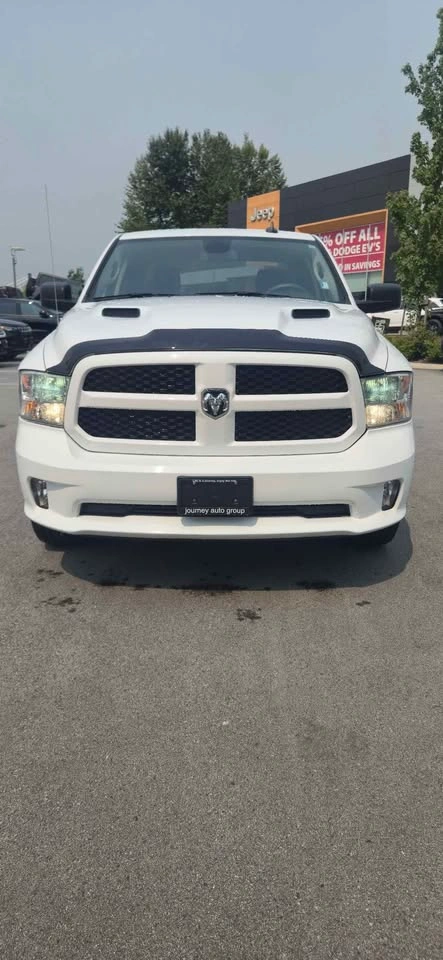 2022 Ram 1500 Classic Crew Cab - photo 2