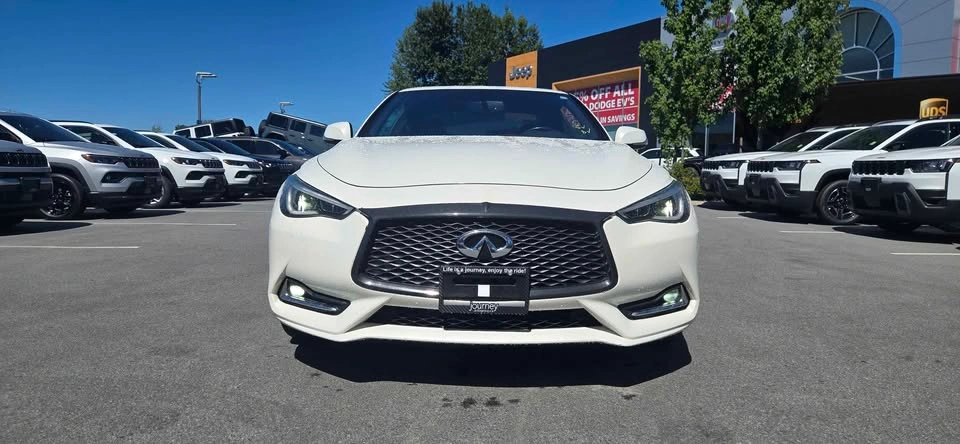 2017 Infiniti Q60 - photo 2