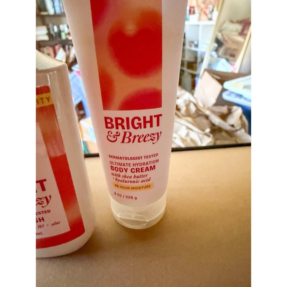 BATH AND BODY WORKS Bright And Breezy Body Cream, Wash And Mist - photo 2