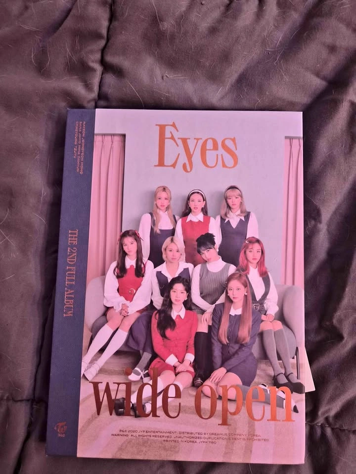 Twice Eyes Wide open album (story ver.)