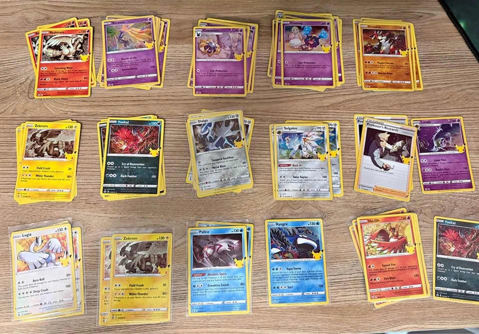 Pokémon Celebrations 25th Anniversary Cards - Duplicates for Tra