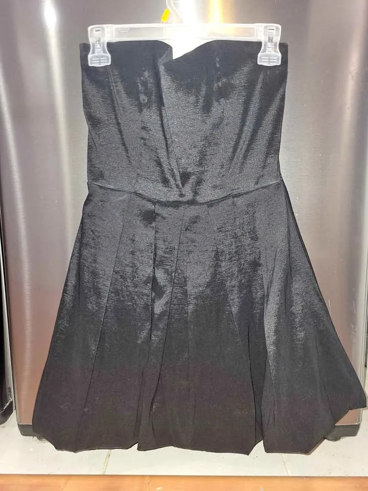 Size small ladies/teen dress thumbnail