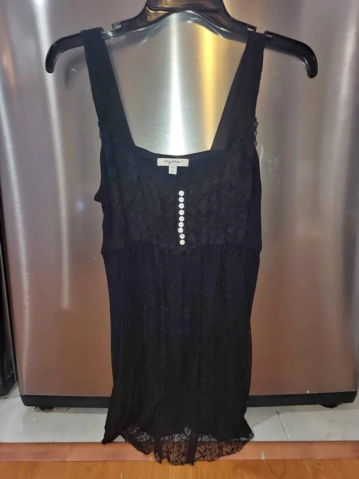 Size small ladies/teen dress thumbnail