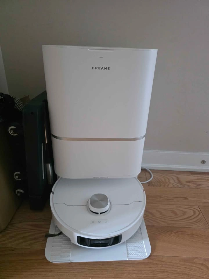 Dreame L40 Ultra Robot Vacuum - photo 2