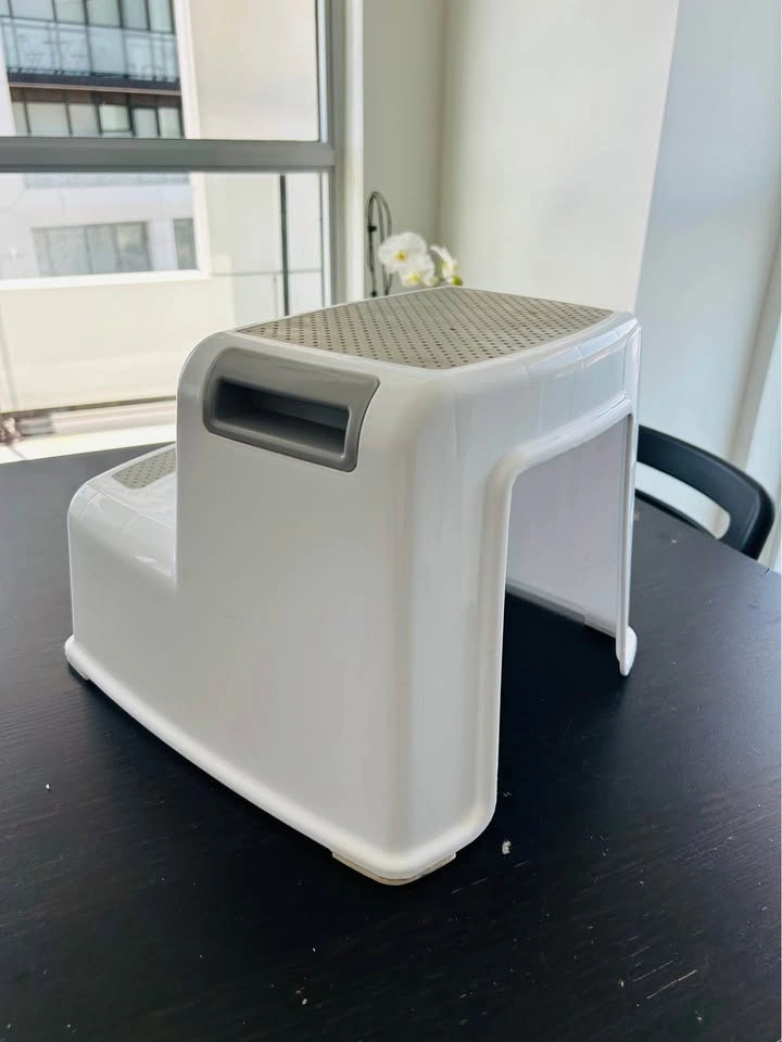 Two step stool - photo 3