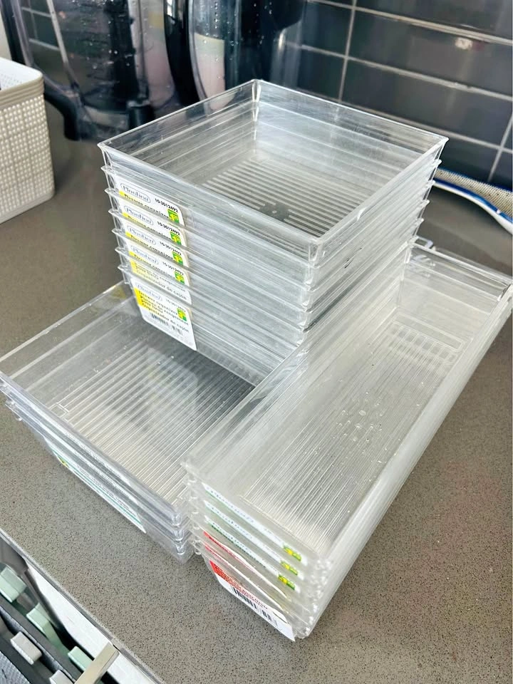 Set of drawer organizers