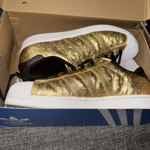 Men’s Adidas Superstar Originals (8.5) – Metallic Gold Leather - photo 4