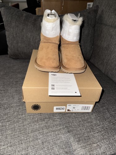 UGG Toddlers Mini Bailey Bow II Boot - Chestnut, Size 12