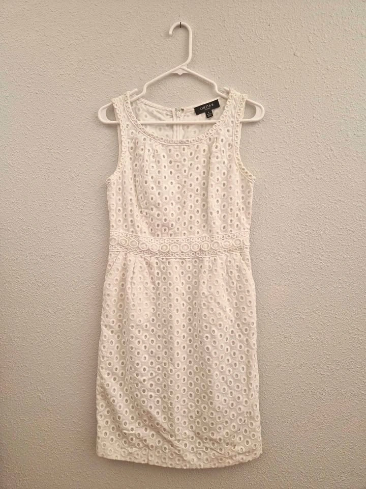 Chetta B Sunhee White Eyelet Sleeveless Dress Size 6