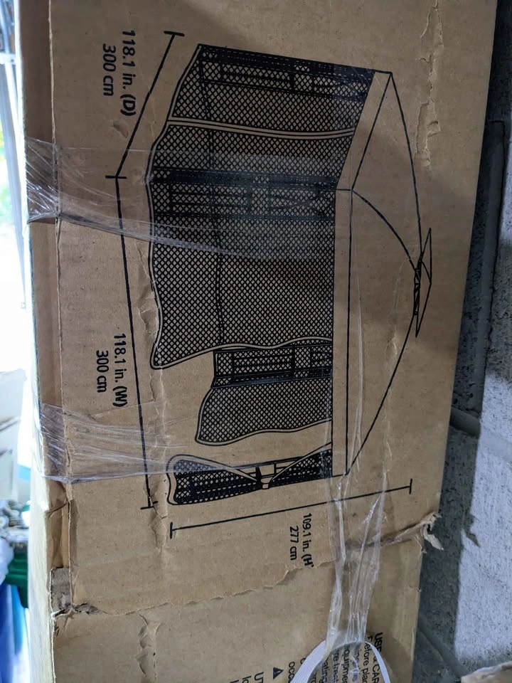 Brand New Hometrends Soft Top Gazebo 10'x10' - $200 - photo 3