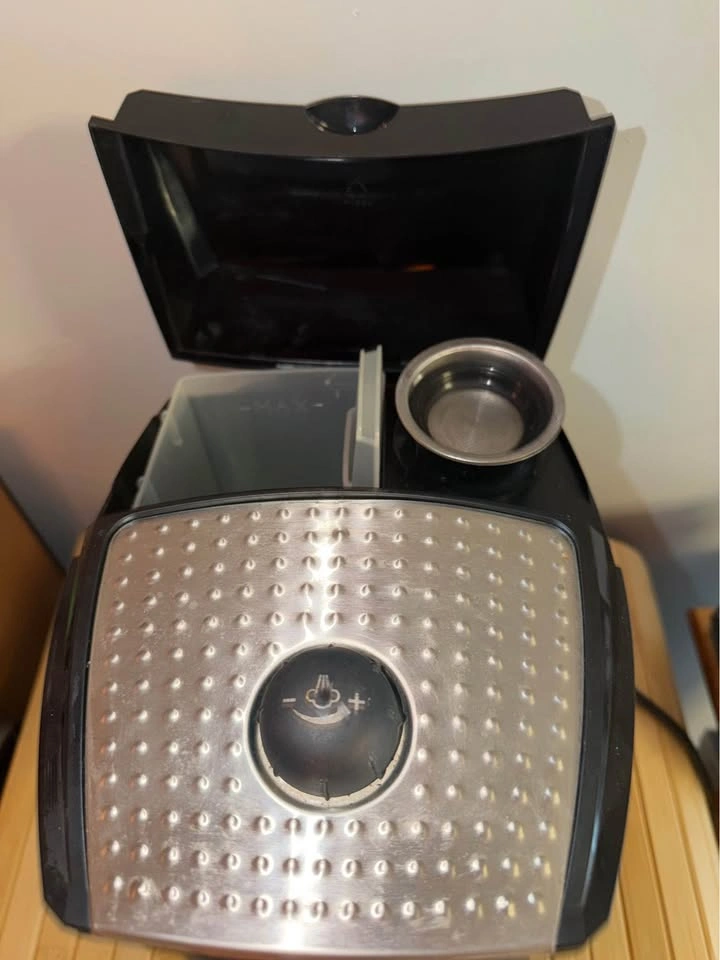 DeLonghi Espresso machine - photo 3
