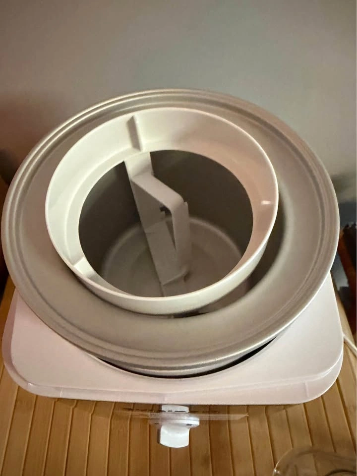 Cuisinart Pure Indulgence Frozen Yogurt-Ice Cream & Sorbet Maker - photo 3