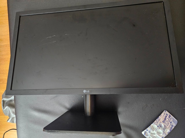 LG 22MP410-B 21.5" Full HD Monitor – $35 Firm - photo 2